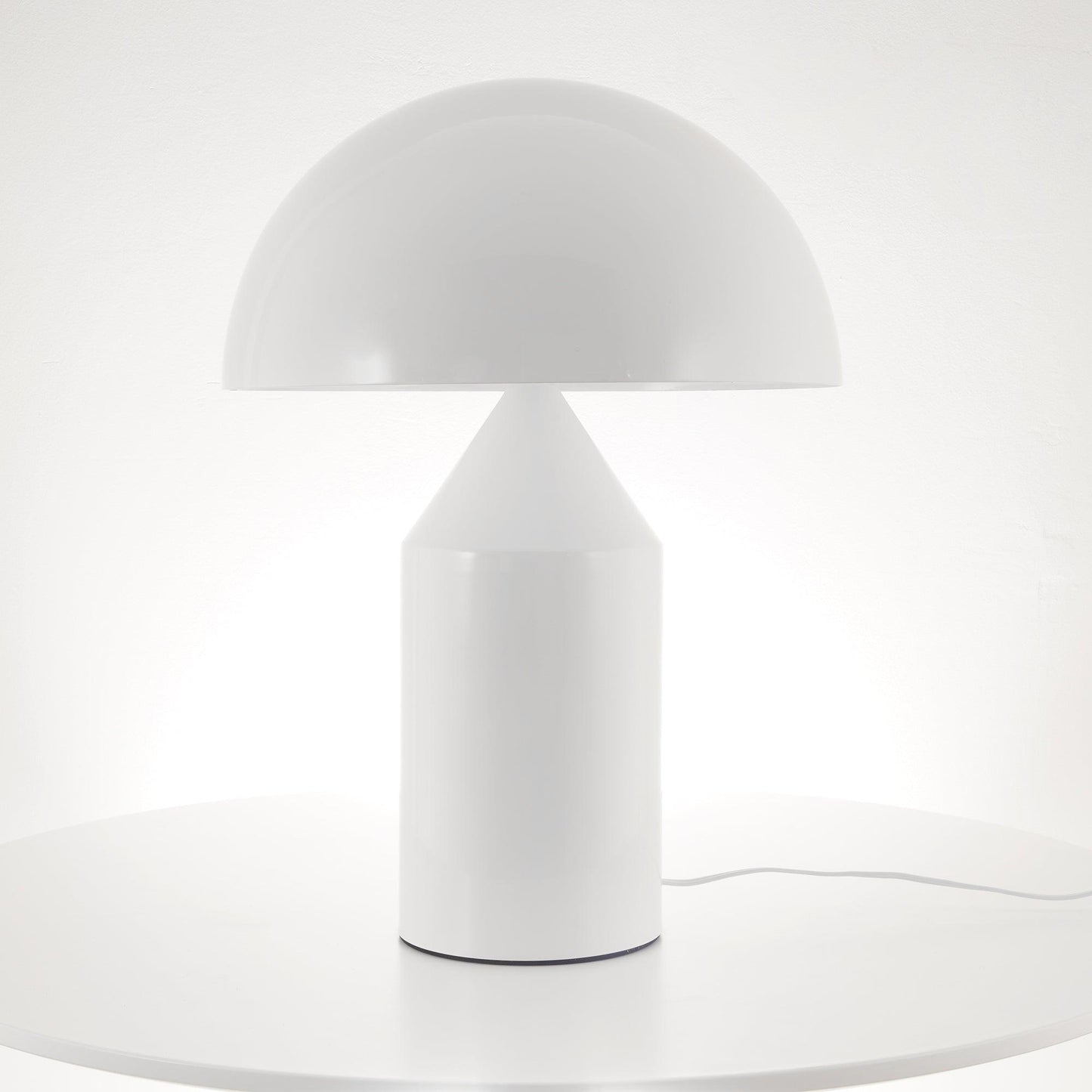 Noelia – Schlichte Nachttischlampe mit Augenschutz