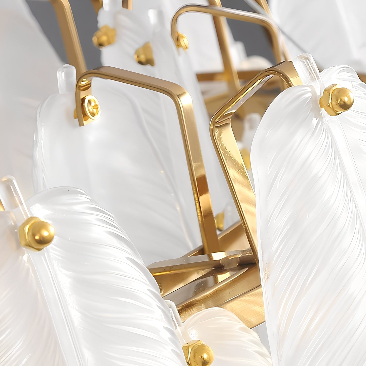 Livia – Postmoderne Glas-Deckenleuchte