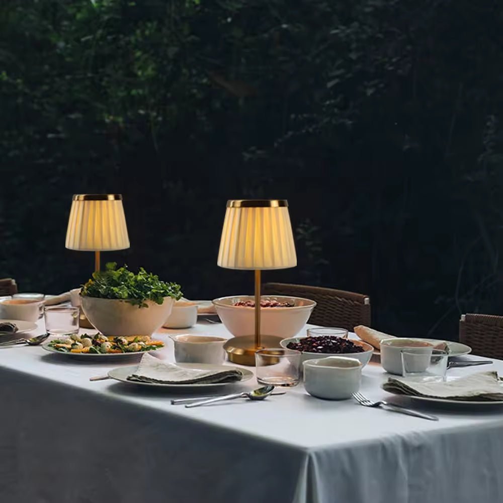 Emi – Elegante USB-Tischlampe