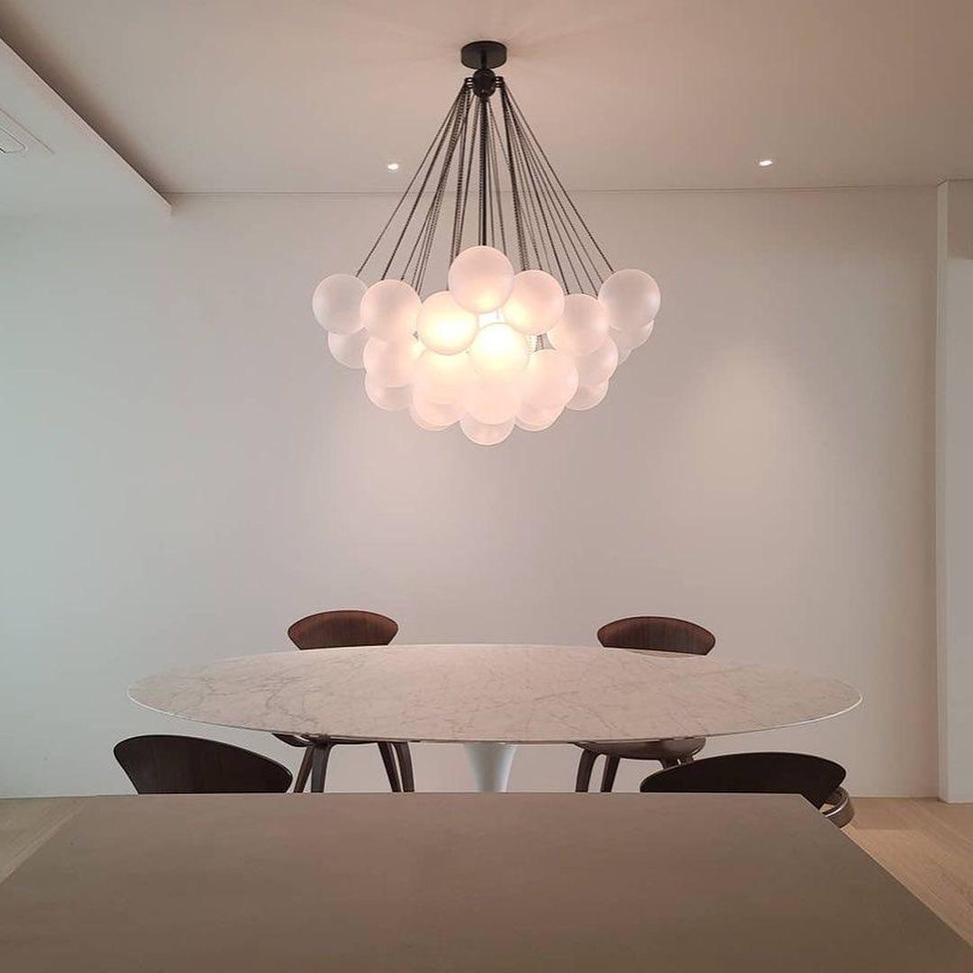Jaya – Elegante Glas-Bubble Pendelleuchte