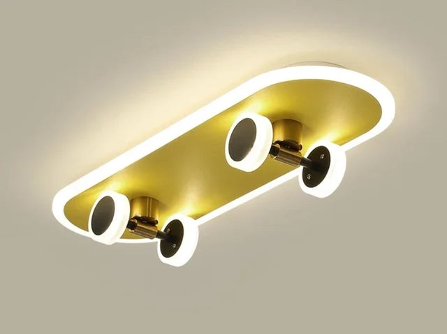 Skateboard-Deckenleuchte fürs Kinderzimmer