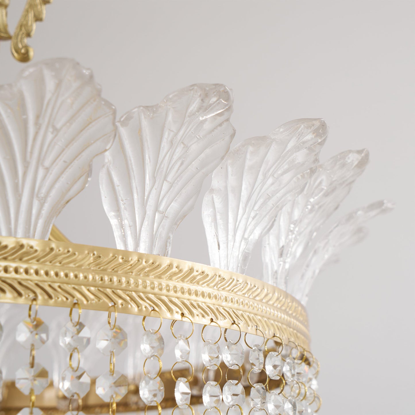 Crinoline – Kupfer-Kronleuchter
