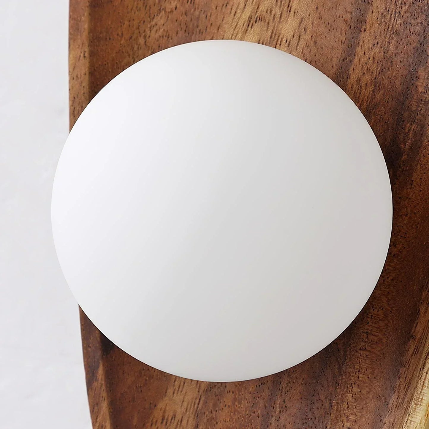 Alani – Wandlampe aus echtem Holz