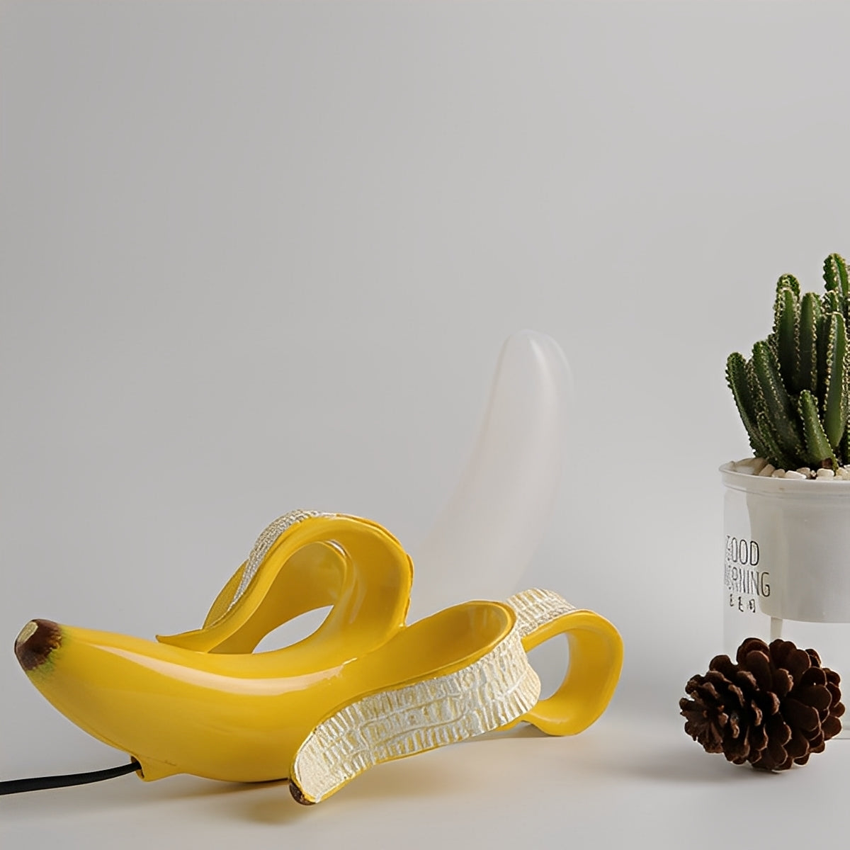 Ayano – Kreative Bananen-Tischlampe