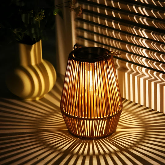 Vera – Solarbetriebene Handgemachte Weinreben-Laterne