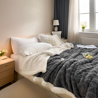CloudSoft Throw – Doppelseitige pastellfarbene Flanell-Fleecedecke