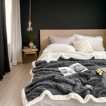 CloudSoft Throw – Doppelseitige pastellfarbene Flanell-Fleecedecke