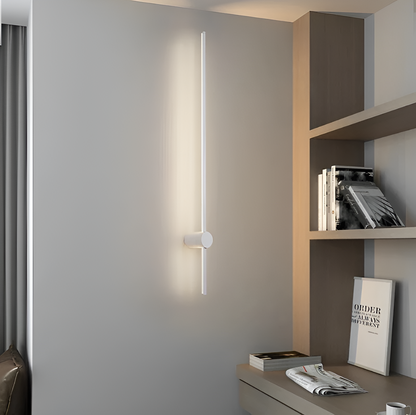 ScandiLine – Skandinavische LED-Wandleuchte in schlanker Form