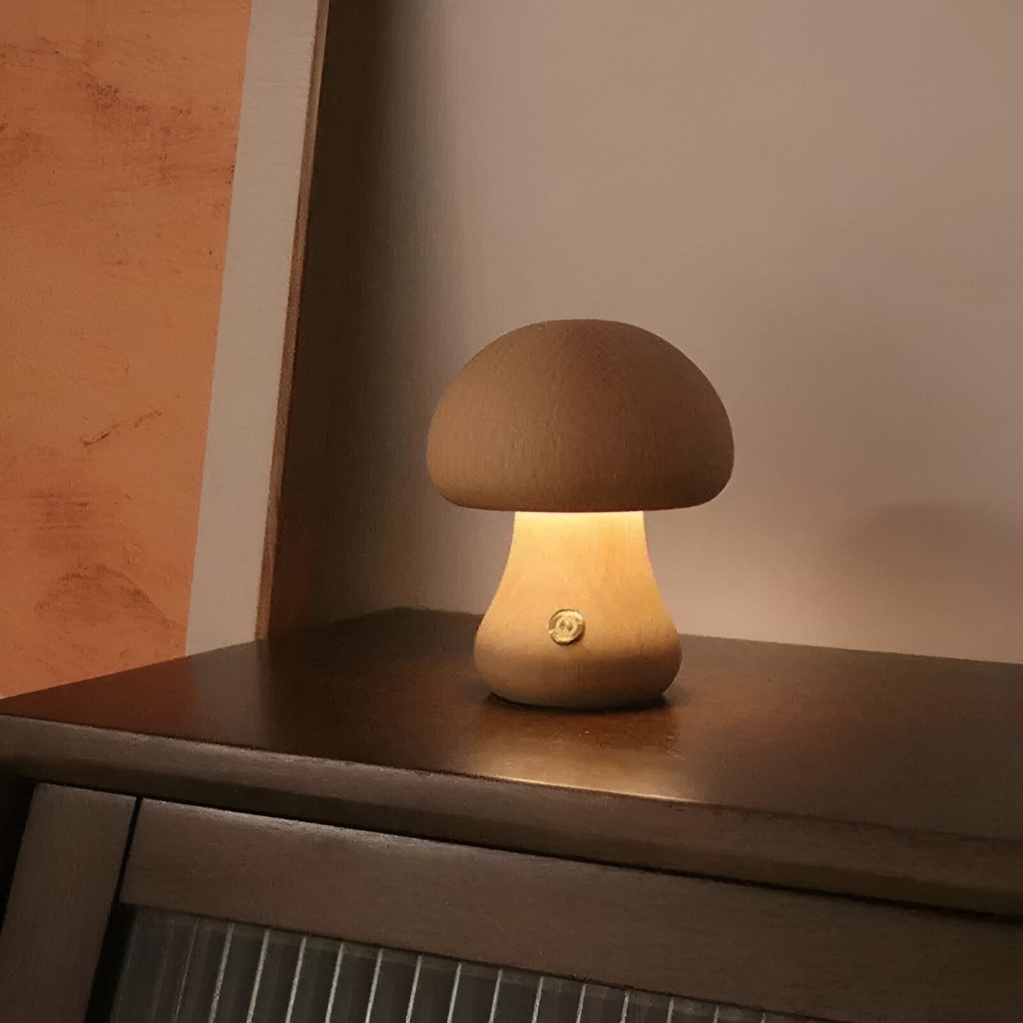 Pilzförmige Holzlampe mit Touch-Schalter
