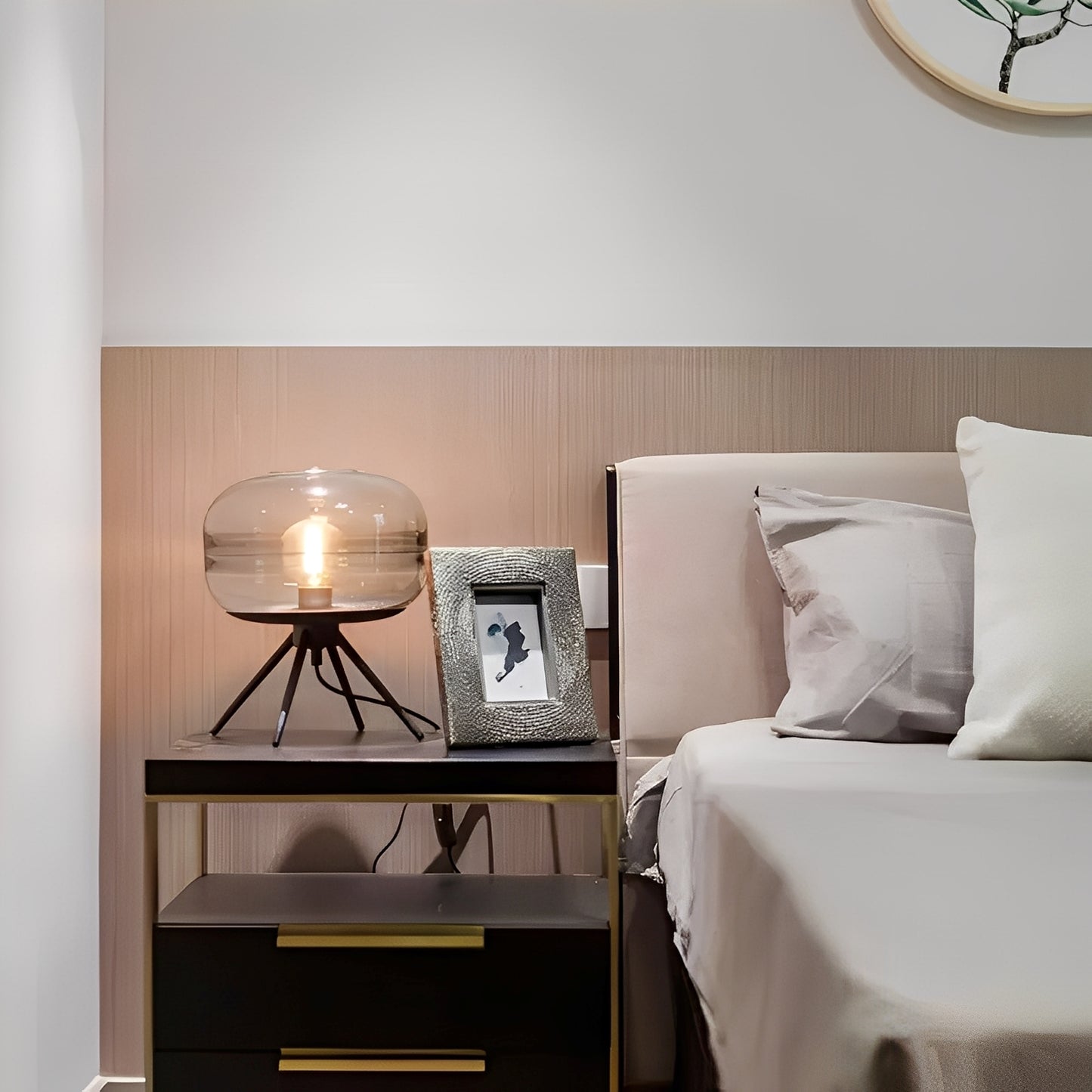 Arielle – Moderne Designer-Tischlampe