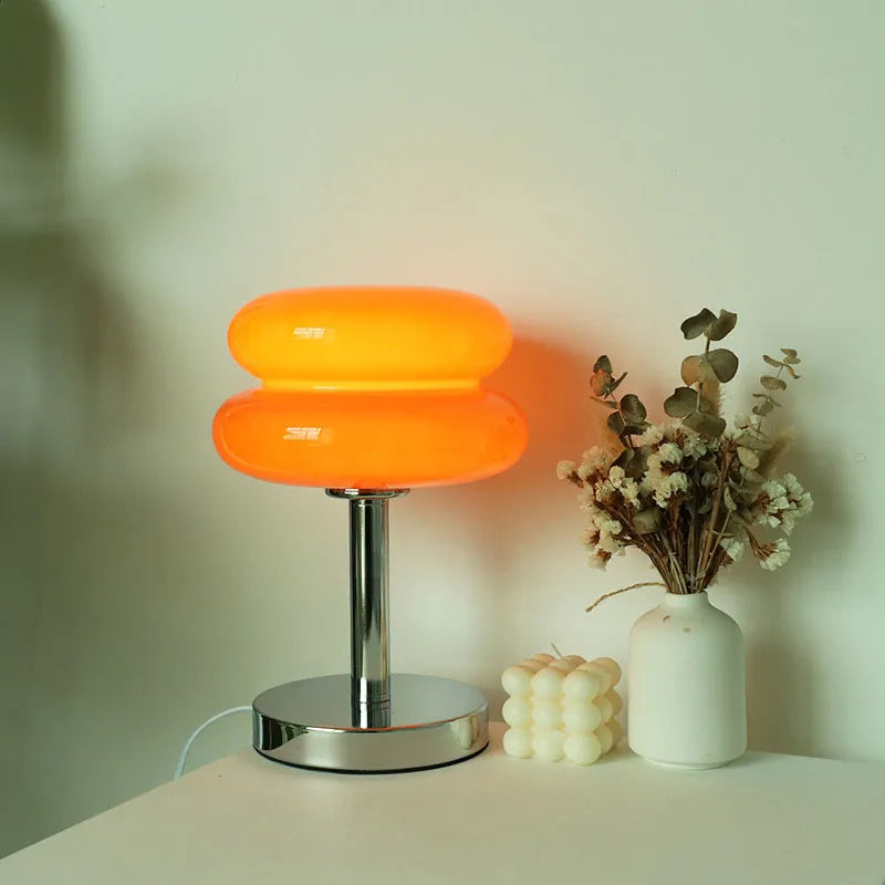 Tischlampe im Mid-Century-Design