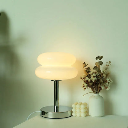 Tischlampe im Mid-Century-Design