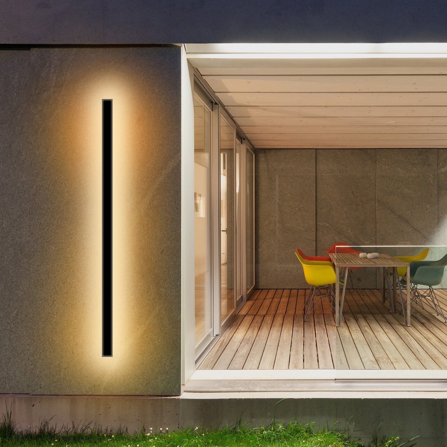 BeamLuxe – Schlanke Außenwandleuchte mit wetterfestem Design