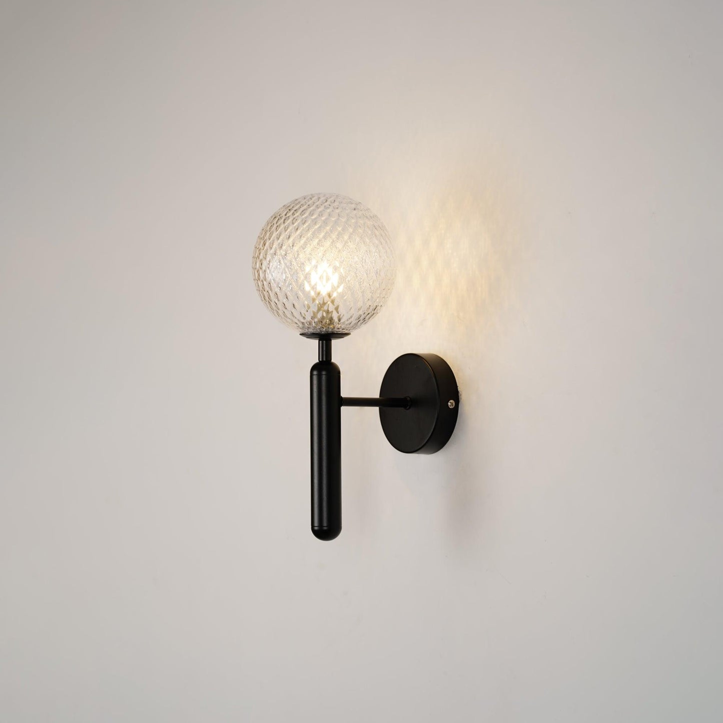 Noor – Minimalistische Wandleuchte im skandinavischen Stil