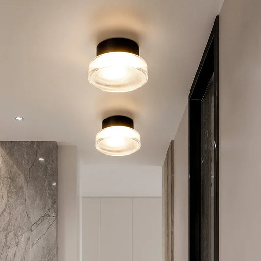 Minimalistische runde Nachttischlampe Flur