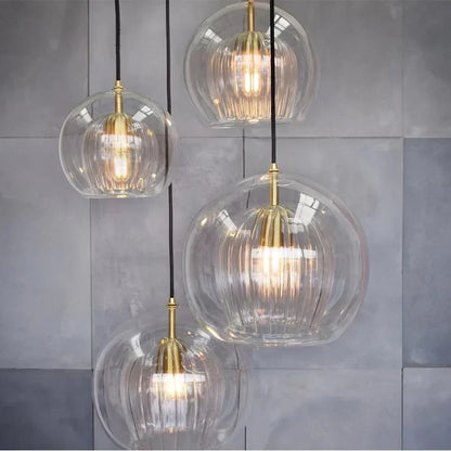 Moderner Glaslüster im Quallen-Design