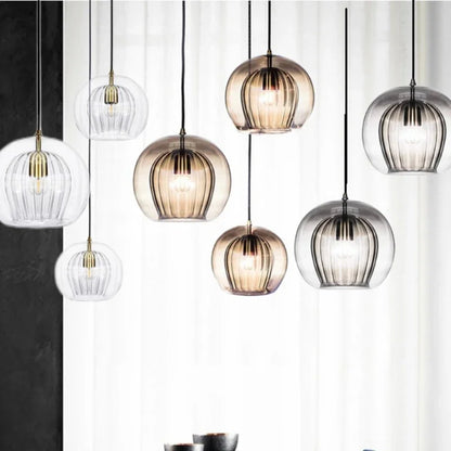 Moderner Glaslüster im Quallen-Design