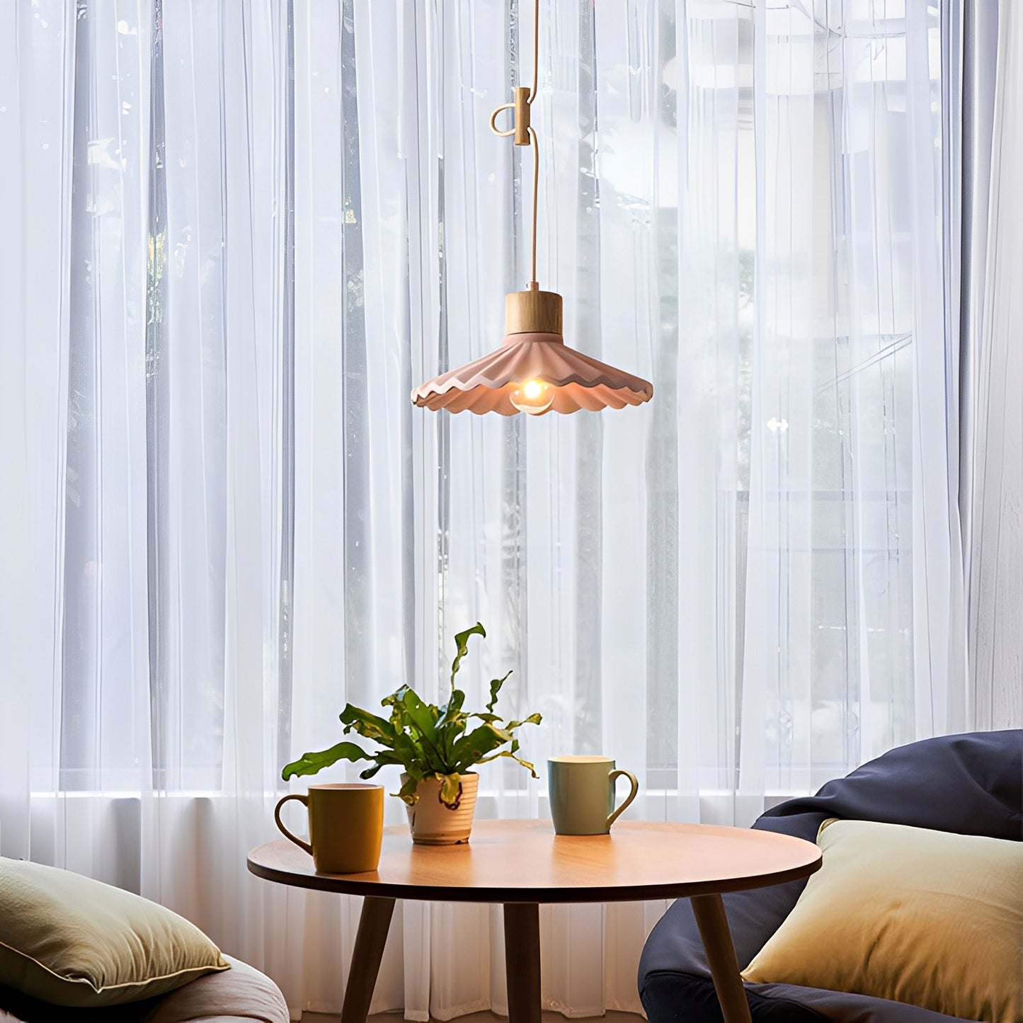 Alina – Moderner Resin-Holz-Kronleuchter