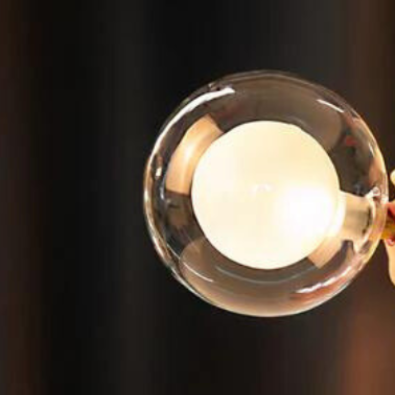 Artiva – Künstlerisch geformte Tischlampe im Boho-Stil
