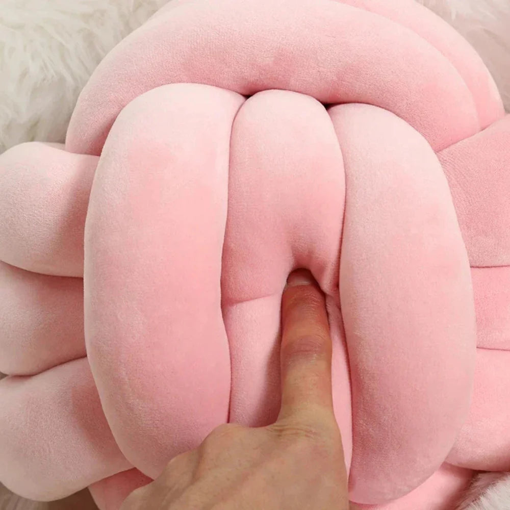 Moko – Geflochtenes Samtkissen