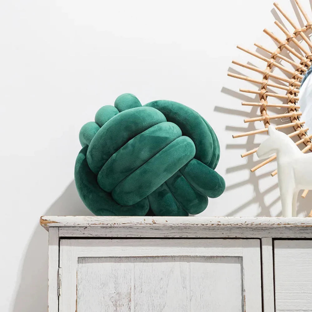 Moko – Geflochtenes Samtkissen