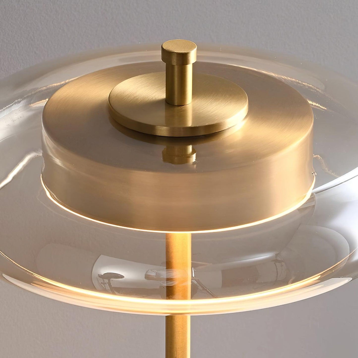 Redondo – Elegante LED-Tischlampe aus Metall und Glas
