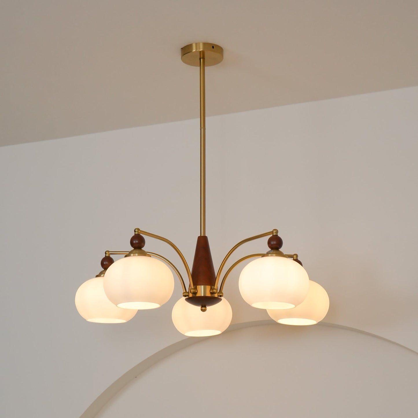 Calliope – Retro-Kronleuchter mit nostalgischem Flair