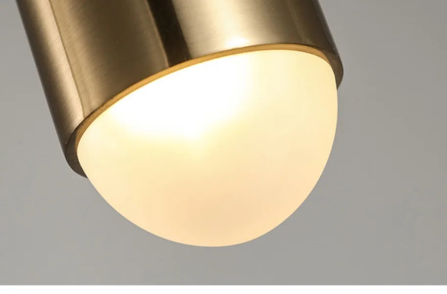Aurea – Elegante Goldene LED-Hängelampe