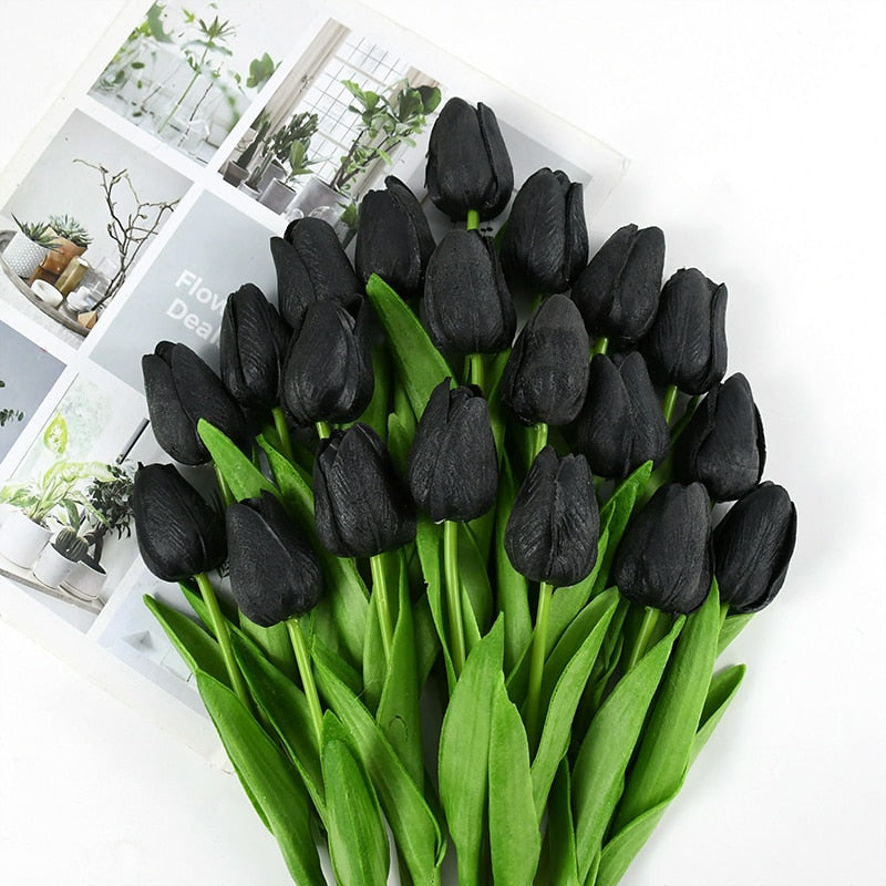 Realistische Kunsttulpen im eleganten Frühlingsstrauß