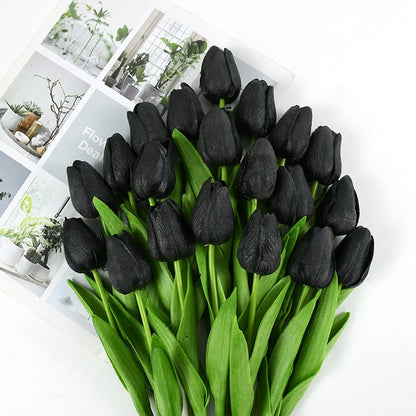 Realistische Kunsttulpen im eleganten Frühlingsstrauß