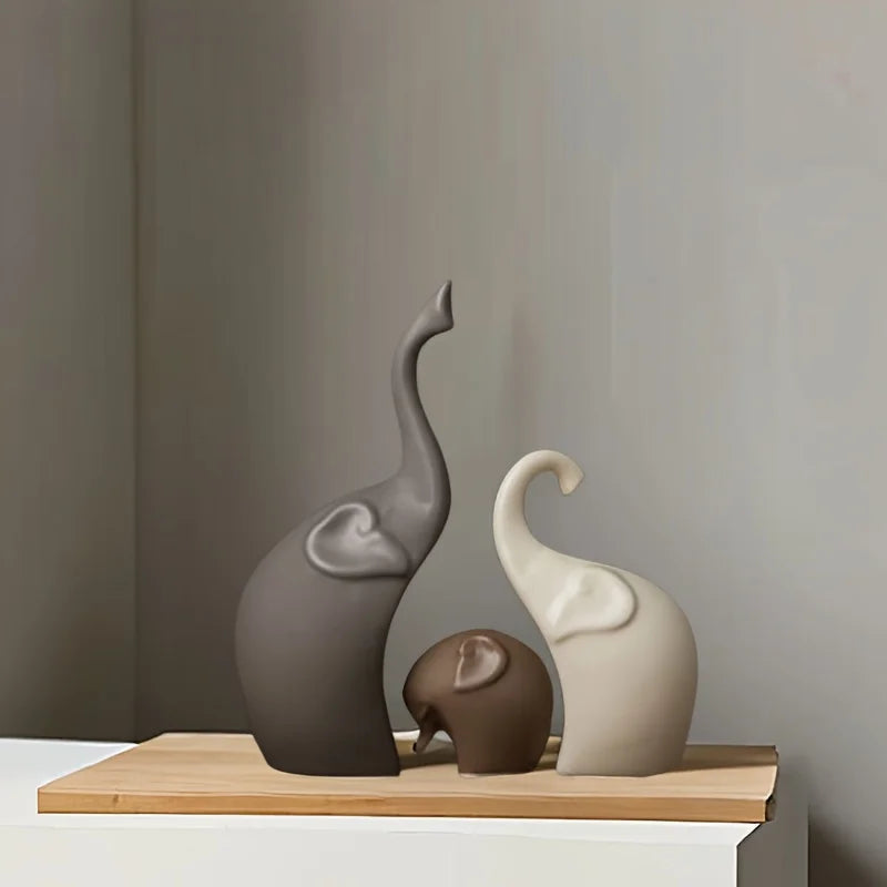 Ellie – Keramische Elefantenfamilie Skulptur