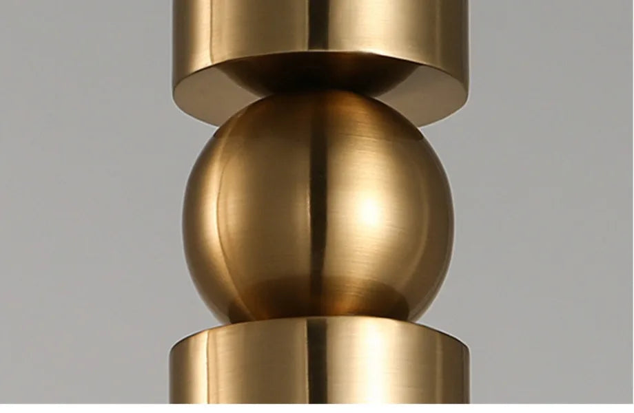 Aurea – Elegante Goldene LED-Hängelampe