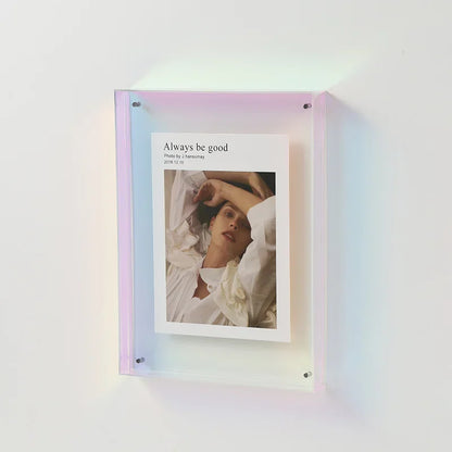 Schwebender Acryl-Fotorahmen im modernen Design