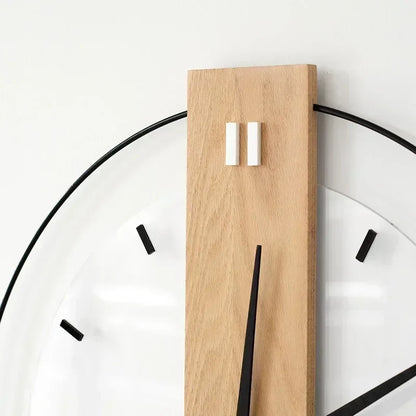 Leise Wanduhr aus Eichenholz