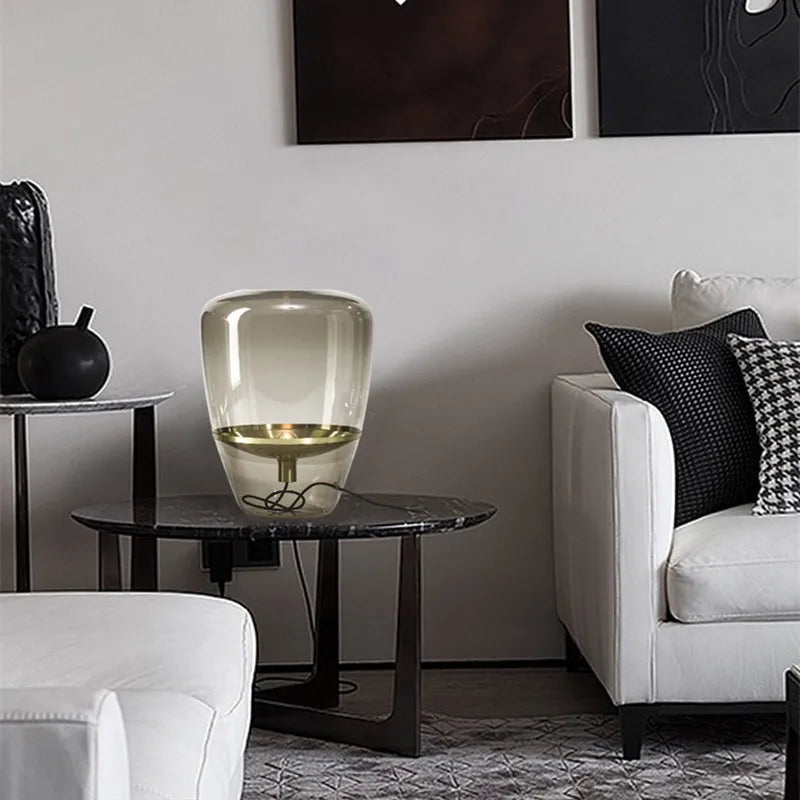 AuroraGlow – Skandinavische Designer-Glas-Tischlampe