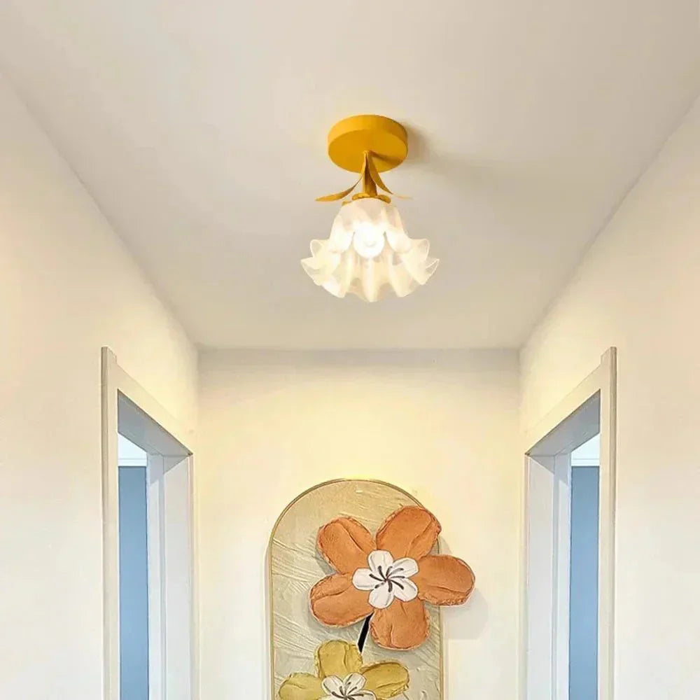 Élodie – Tiffany-Deckenleuchte mit Blumenmotiv