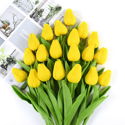 Realistische Kunsttulpen im eleganten Frühlingsstrauß