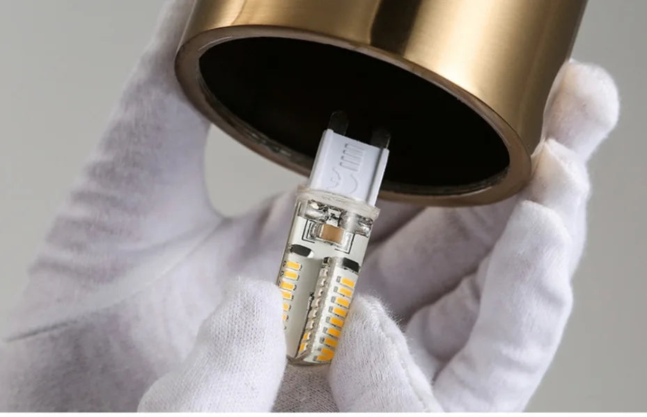 Aurea – Elegante Goldene LED-Hängelampe