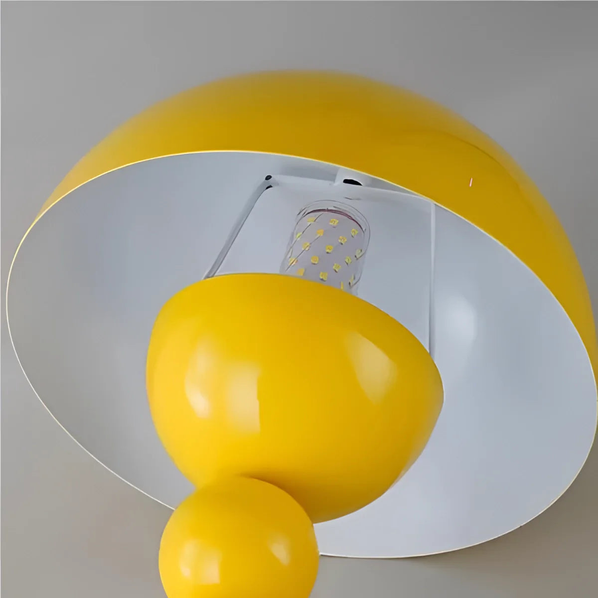 Yuki – Kreative Knospen-Tischlampe