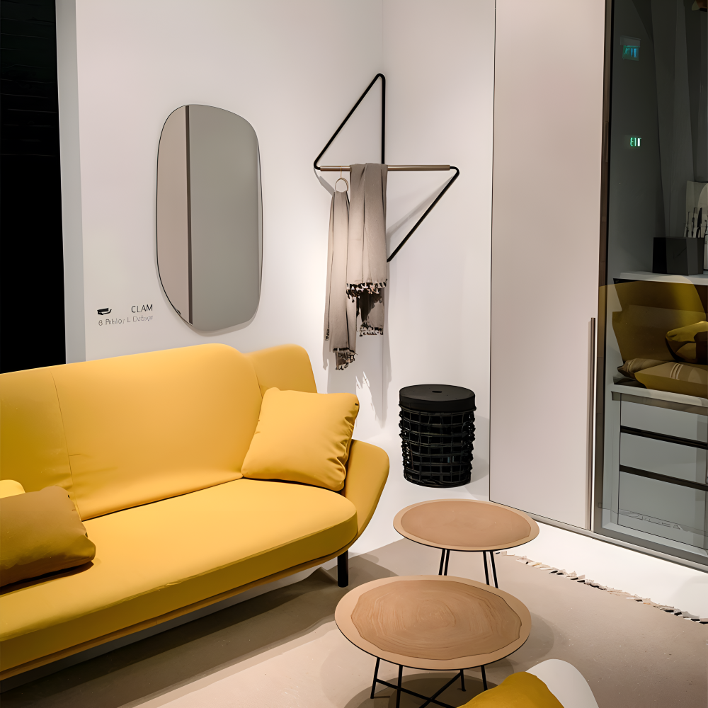 Mika – Minimalistischer Design-Eck-Kleiderständer