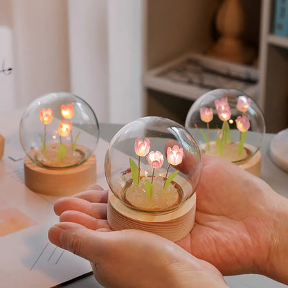 Romantisches Tulpenblumen LED-Tisch-Nachtlicht