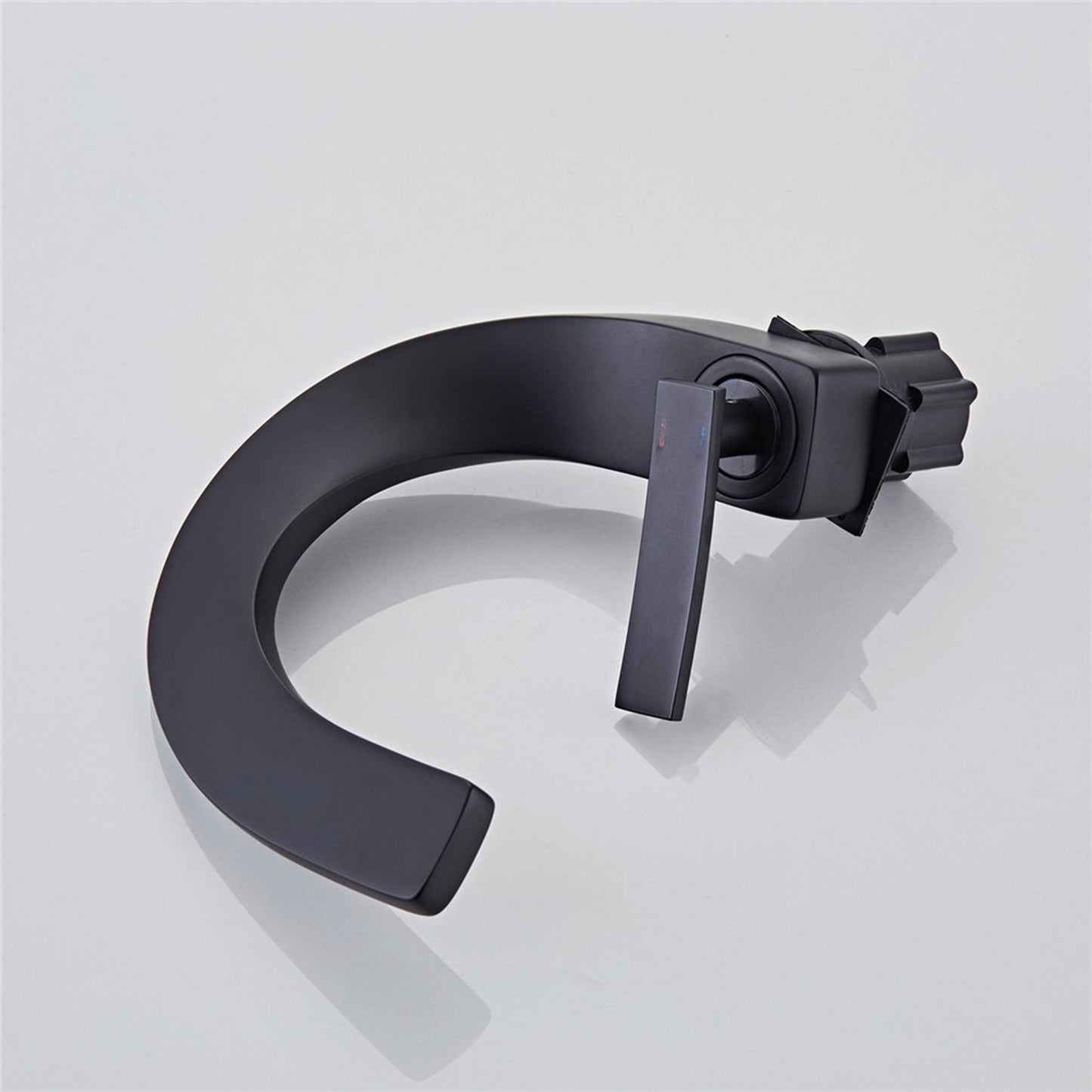 Frank – Luxus und kreative Kalt- und Warmwasser Waschbecken