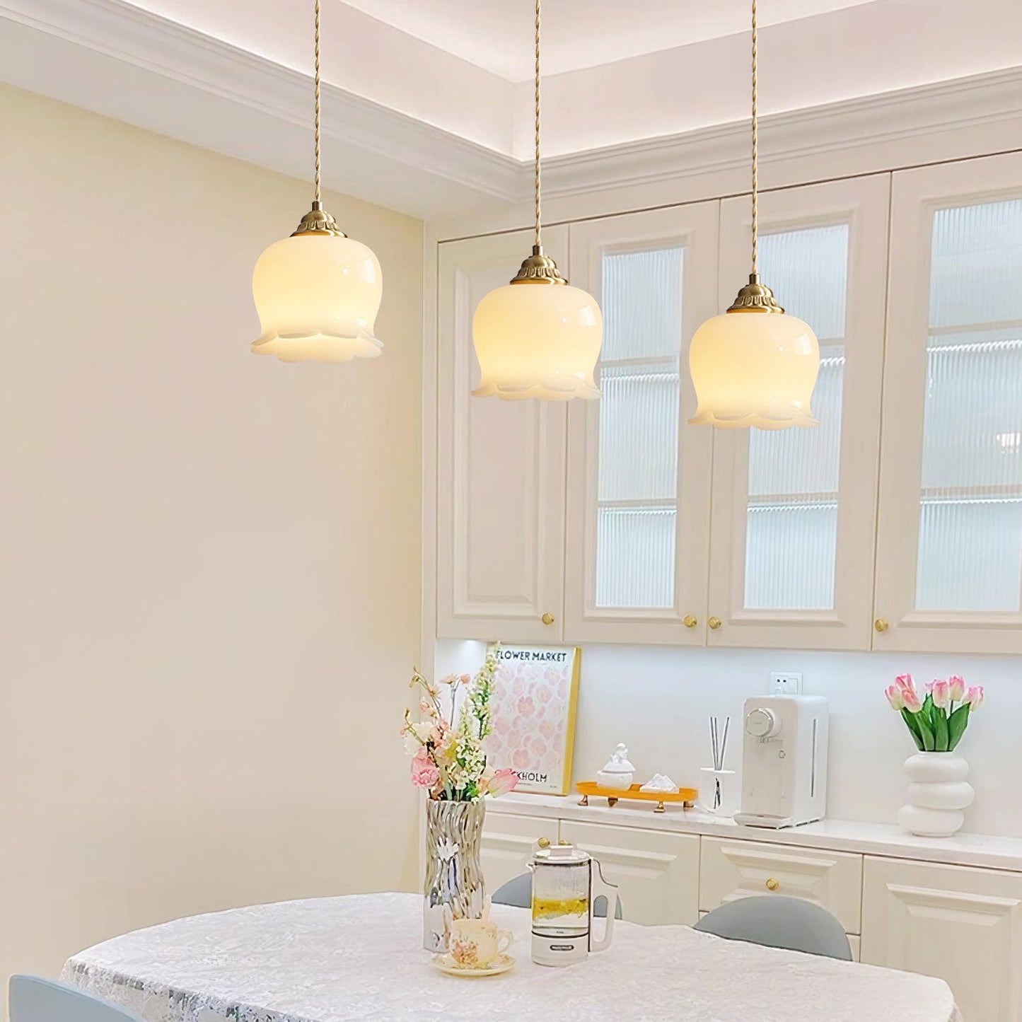 Odette – Französische Retro-Hängeleuchte Maiglöckchen-Design