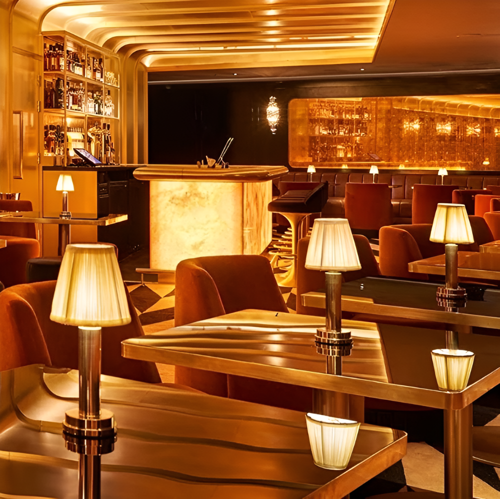 LumiGold – LED Schreibtischlampe