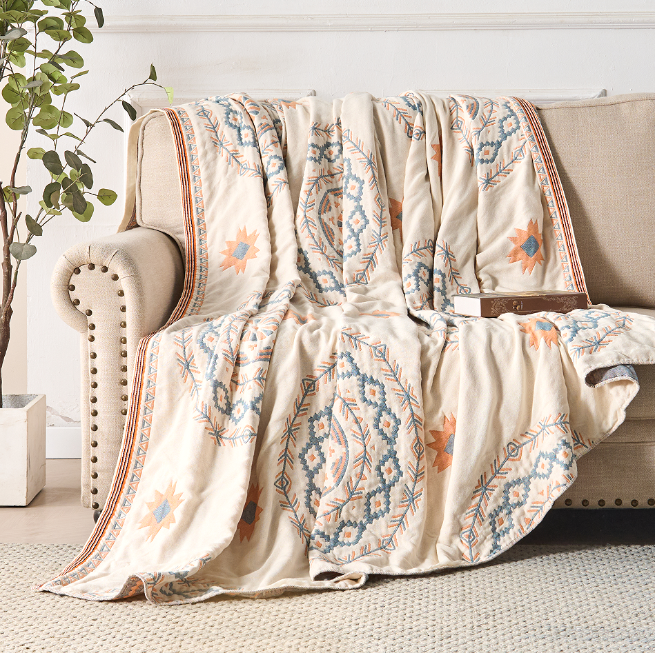 Reyna – Schlichte Handtuchdecke