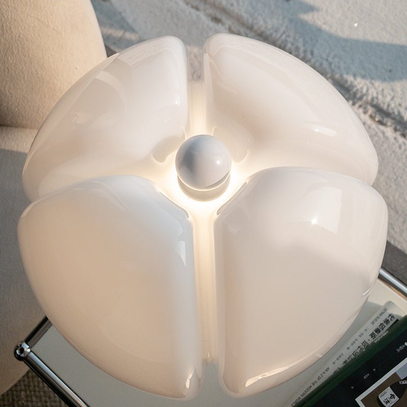 Airi – Vintage LED Designer-Tischlampe