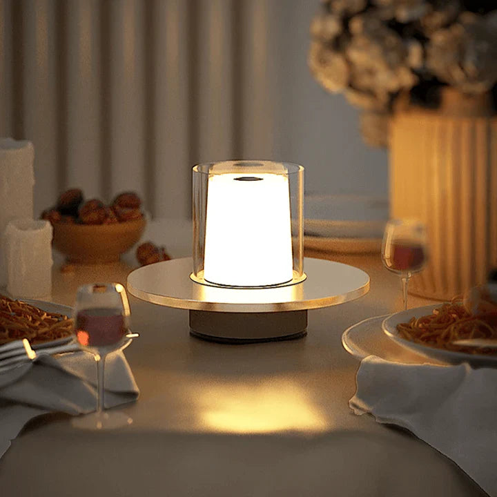 LumaGlow – Stilvolle LED-Kerze mit Induktionssteuerung und flammenlosem Licht