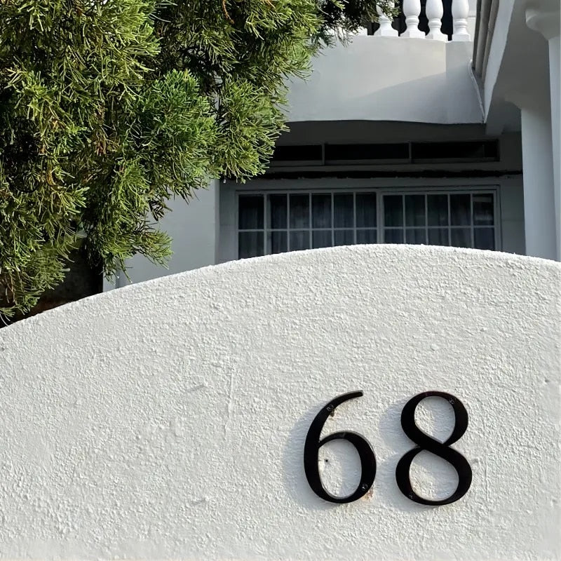 Yera – 3D Metall-Türnummer in Schwarz