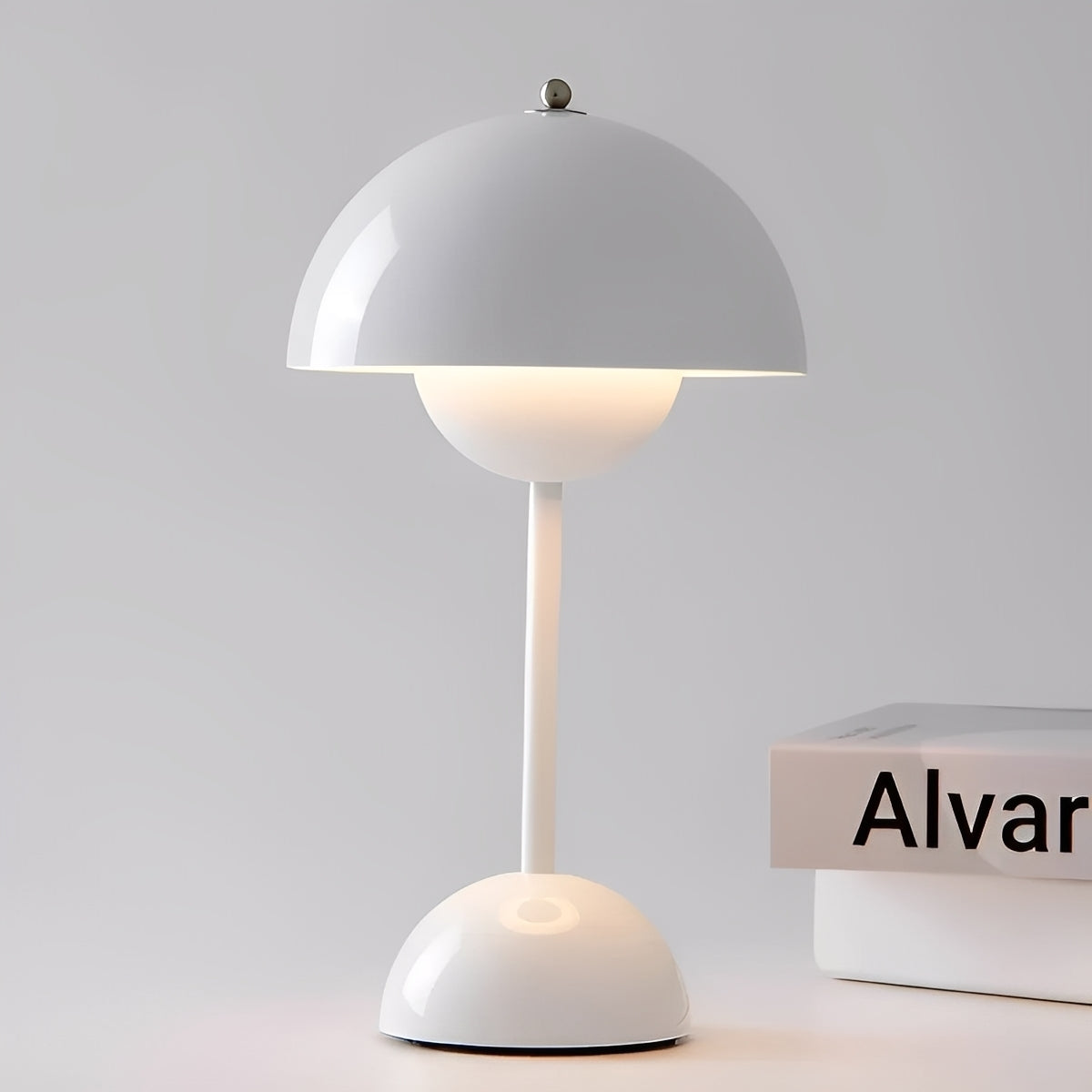 Elina – Elegante Nachttischlampe