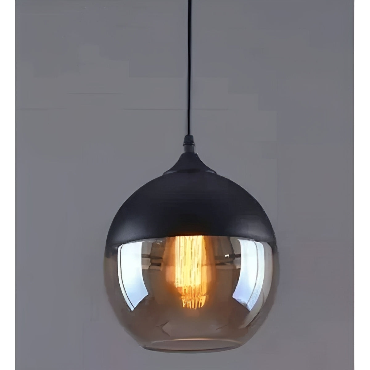 Amira – Industrieller Glas-Kronleuchter